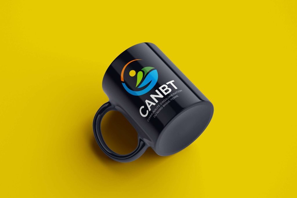 alissson anais agence kimanee lauréate 2022 du concours de logo de la CANBT "un logo pour mon agglo" octobre 2022 Grande gagnante, directrice d'agence, Agence marketing 360°, logo, charte graphique, en Guadeloupe. Basse-terre, Petit-bourg, Goyave, Lamentin, Deshaies, Sainte-rose, Pointe-noire
